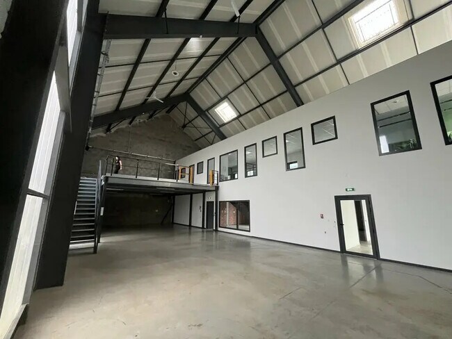 Plus de détails pour Bureau à louer