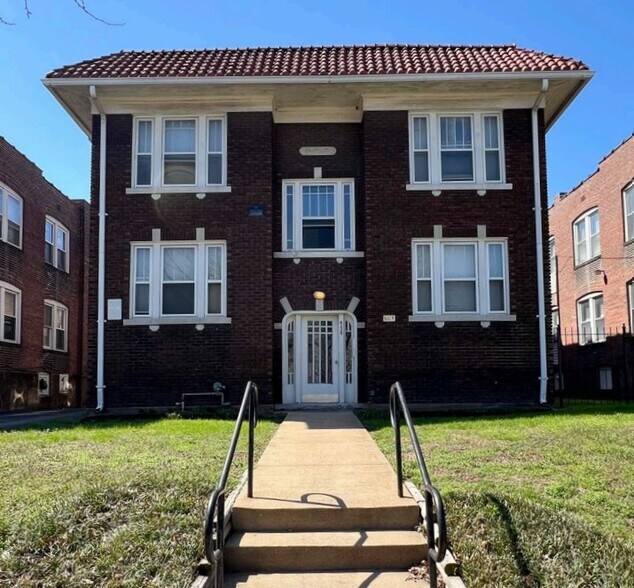 6328 Cabanne Ave, Saint Louis, MO à vendre - Photo principale – Image 1 sur 1