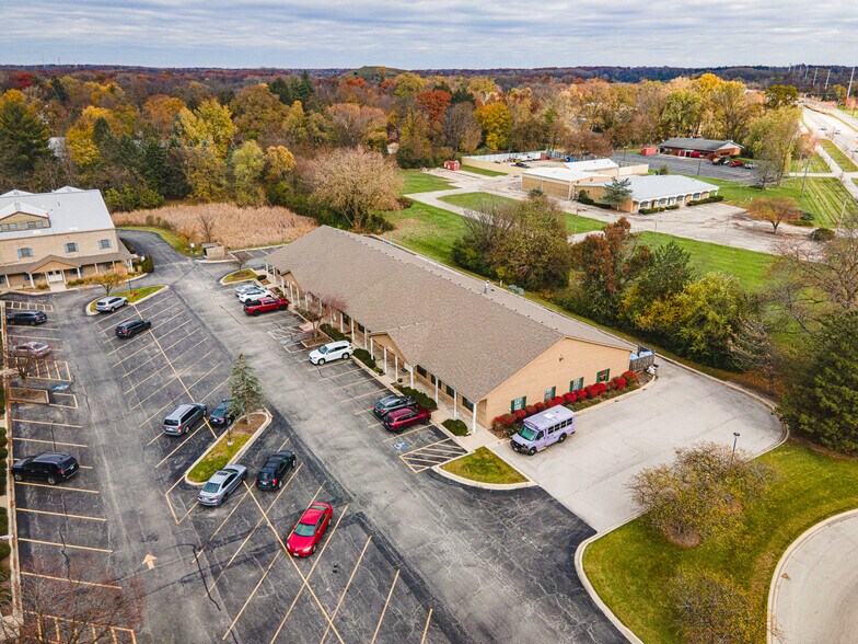 29W110-29W140 Butterfield Rd, Warrenville, IL à louer - Photo de l’immeuble – Image 3 sur 10