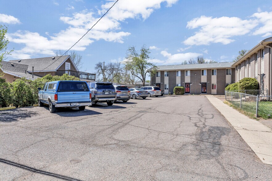 3817-3829 Oak St, Wheat Ridge, CO à vendre - Photo de l’immeuble – Image 2 sur 14