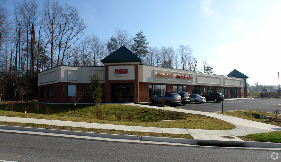 85 Mine Rd, Stafford, VA à louer - Photo de l’immeuble – Image 3 sur 10