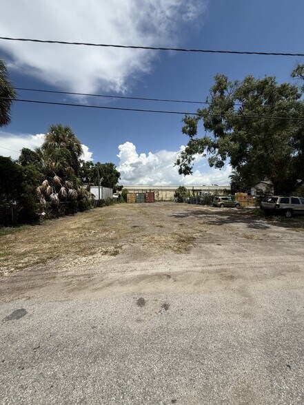 4016 12th Ave, Tampa, FL à louer - Photo de l’immeuble – Image 3 sur 4