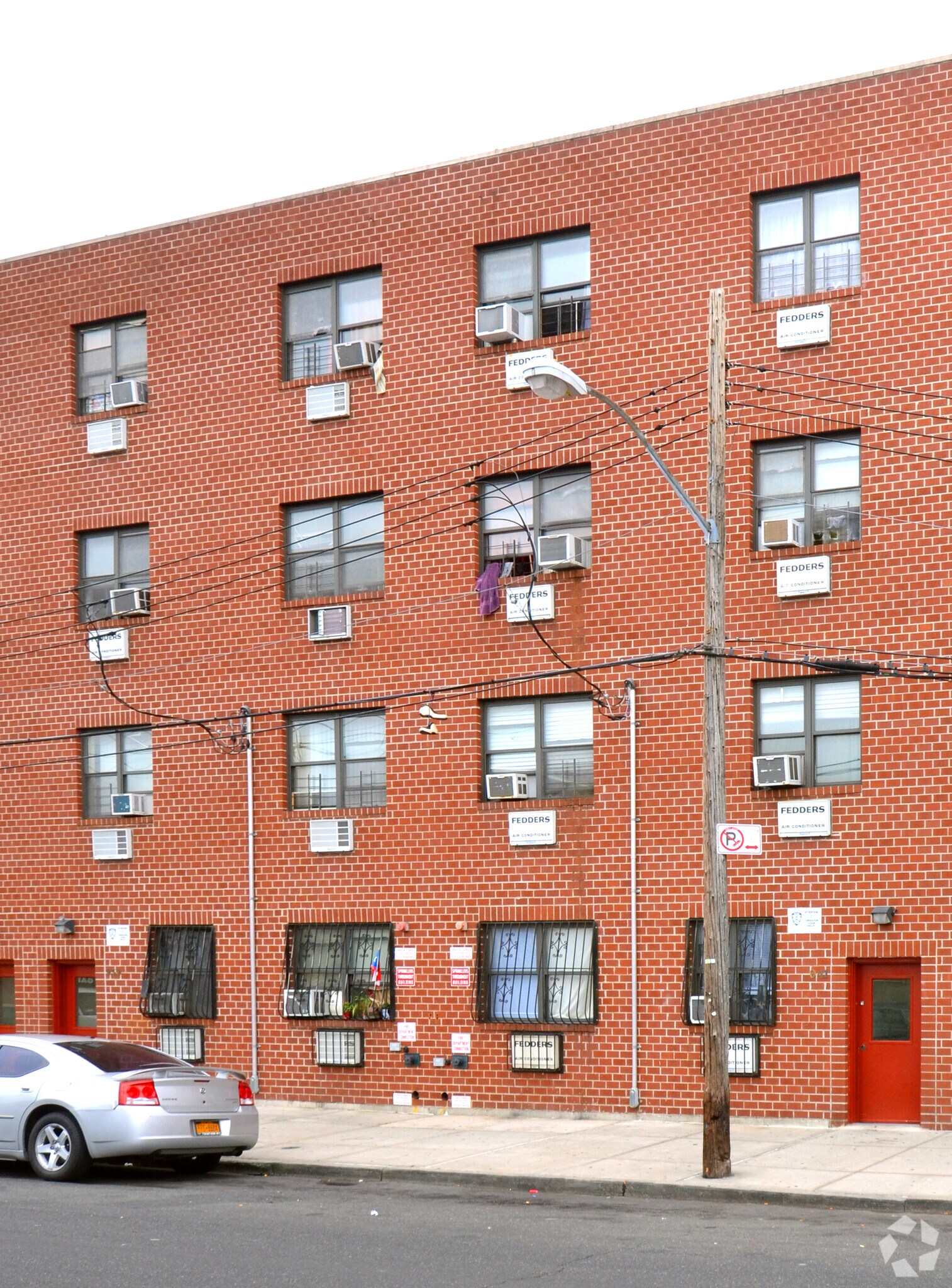 939 Croes Ave, Bronx, NY à vendre Photo principale– Image 1 sur 3