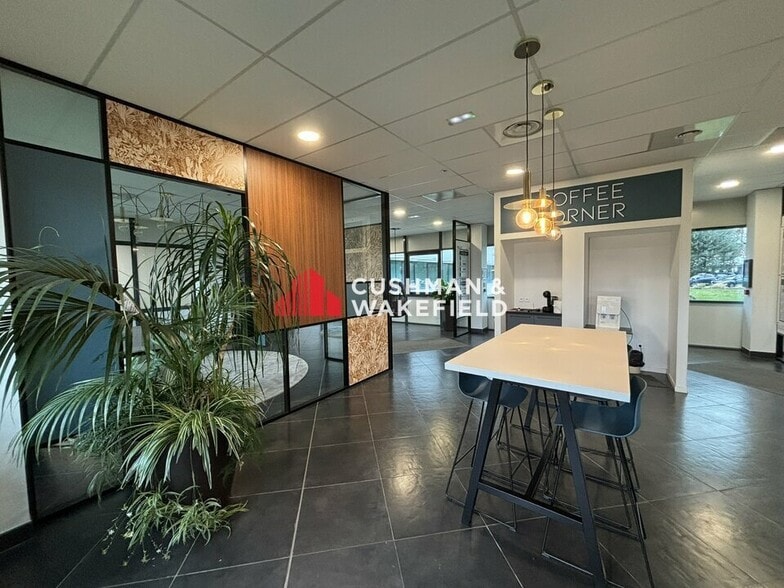 308 Allée Du Lac, Labège à louer - Hall d’entrée – Image 2 sur 14