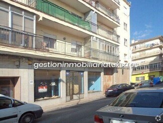 Plus de détails pour Local commercial à louer