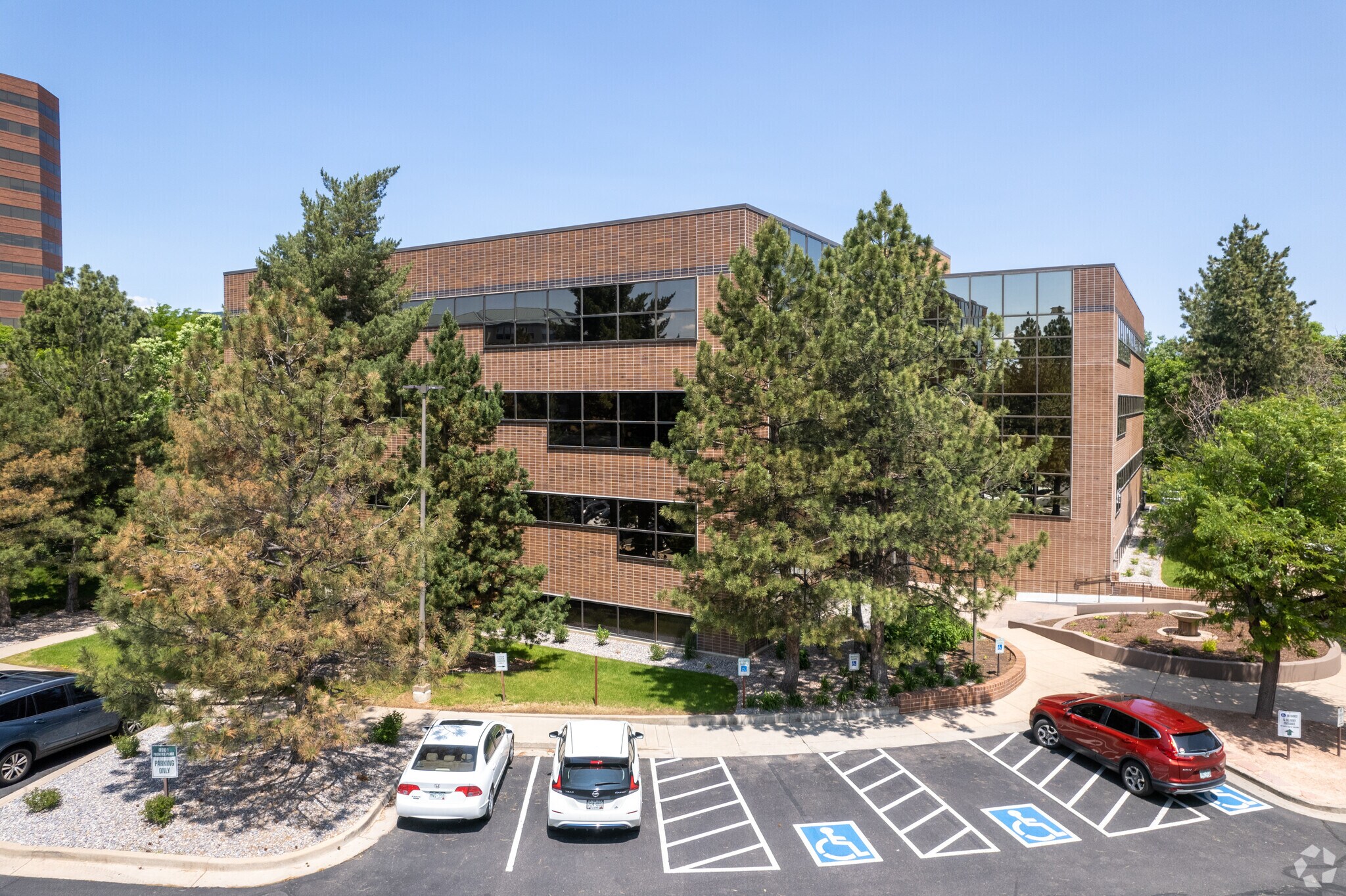 8301 E Prentice Ave, Greenwood Village, CO à vendre Photo principale– Image 1 sur 94