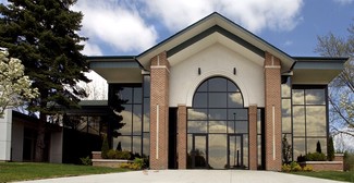 Plus de détails pour 860 Summit St, Elgin, IL - Bureau à vendre