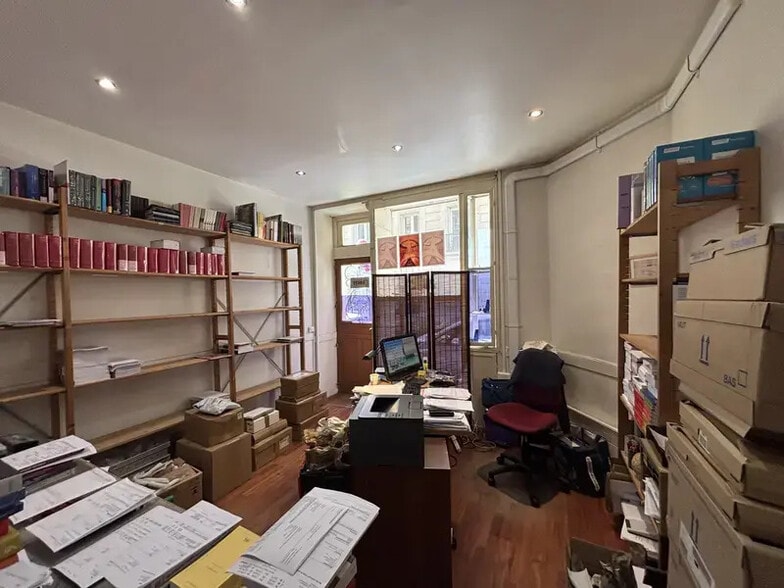 2 Bis Rue Tarbé, Paris à louer - Photo de l’immeuble – Image 2 sur 13