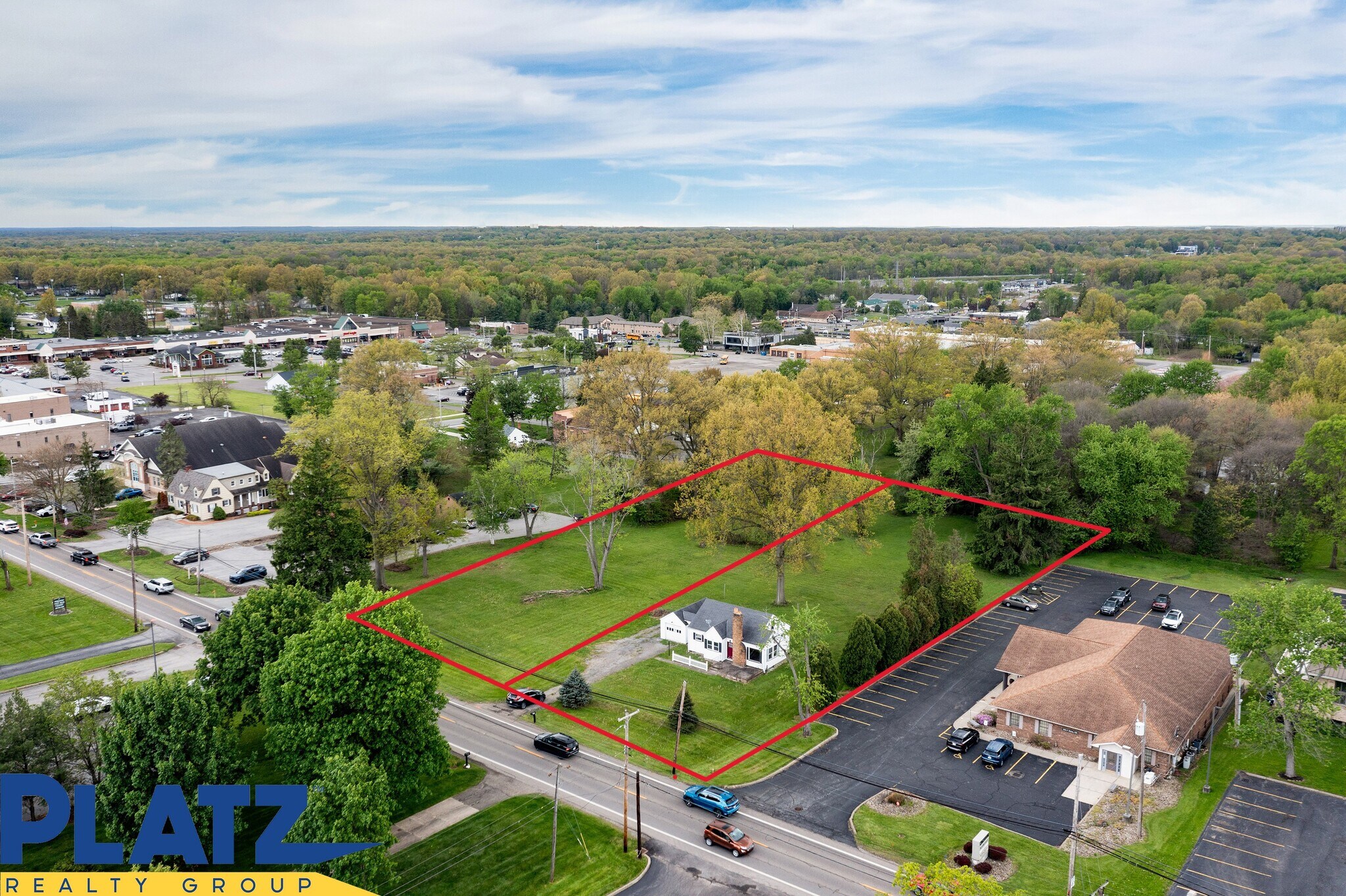 263 Niles Cortland Rd NE, Warren, OH à vendre Photo principale– Image 1 sur 11