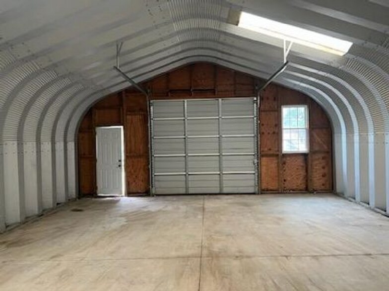 414 Joslen Blvd, Hudson, NY à louer - Photo de l’immeuble – Image 2 sur 3