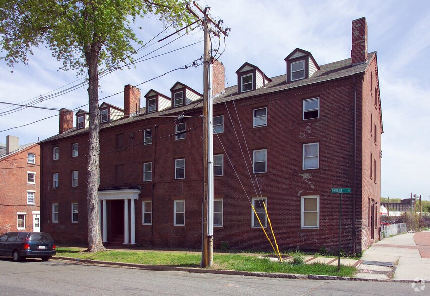 157-159 Exchange St, Chicopee, MA à vendre - Photo de l’immeuble – Image 2 sur 3