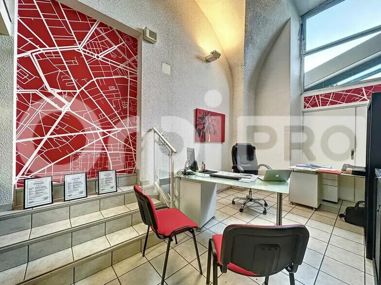 Bureau dans Clermont-Ferrand à louer - Photo intérieure – Image 2 sur 3