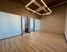 2100 W Pleasant Grove Blvd, Pleasant Grove, UT à louer Photo intérieure– Image 1 sur 2