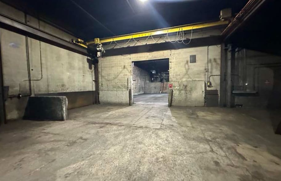 901 N Main St, Miamisburg, OH à vendre - Photo intérieure – Image 2 sur 5