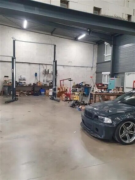 Local d’activités dans Lesménils à louer - Photo intérieure – Image 2 sur 8