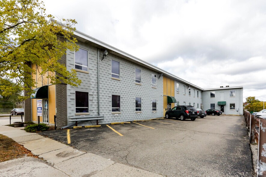 336 W 1st St, Flint, MI à vendre - Photo de l’immeuble – Image 1 sur 8