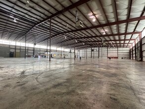 160 Industrial Dr, Jackson, MS à louer Photo de l’immeuble– Image 1 sur 6