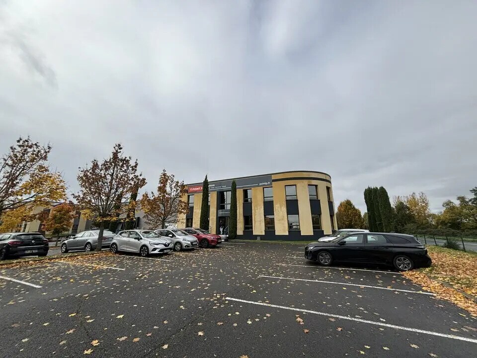 109 Impasse De Chavanne, Arnas à louer Photo principale– Image 1 sur 16