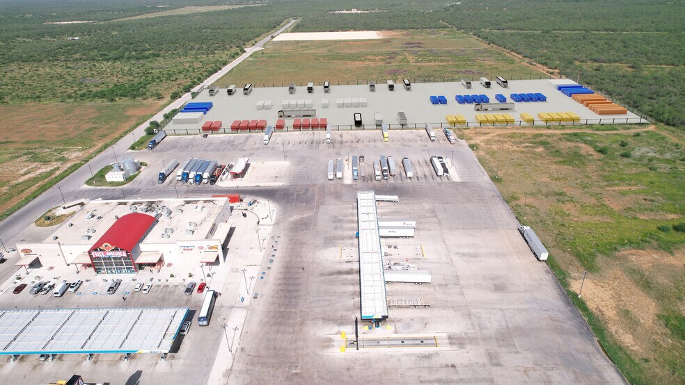0 High Caliber Est Dr, Laredo, TX à louer - Aérien – Image 2 sur 3