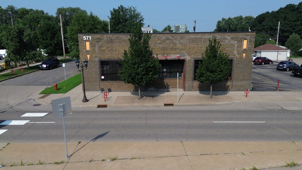 571 Snelling Ave N, Saint Paul, MN à vendre - Photo de l’immeuble – Image 3 sur 26