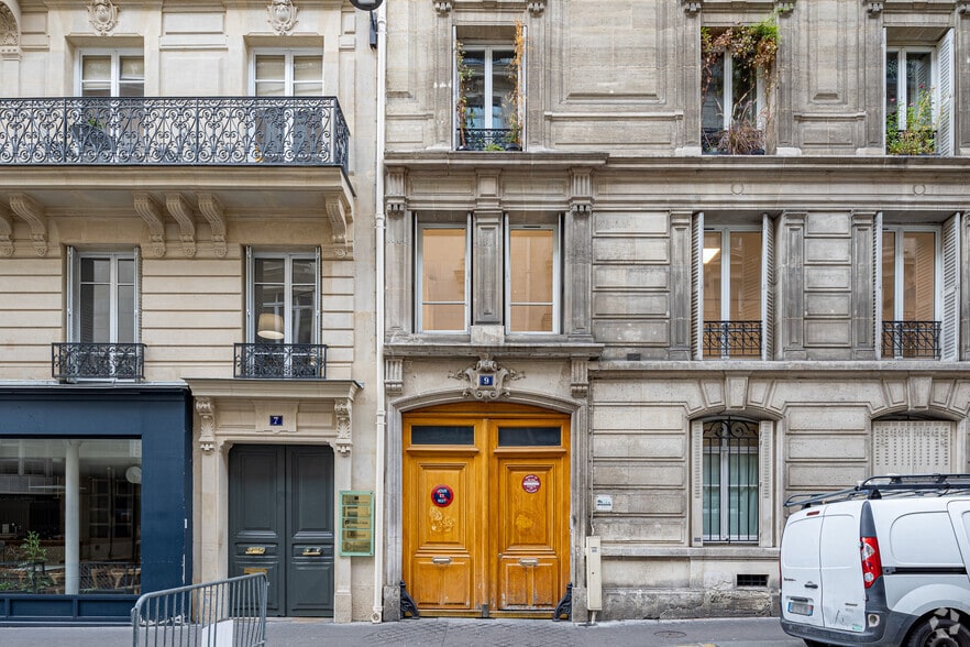9 Rue Sainte-Anne, Paris à louer - Photo de l’immeuble – Image 2 sur 3