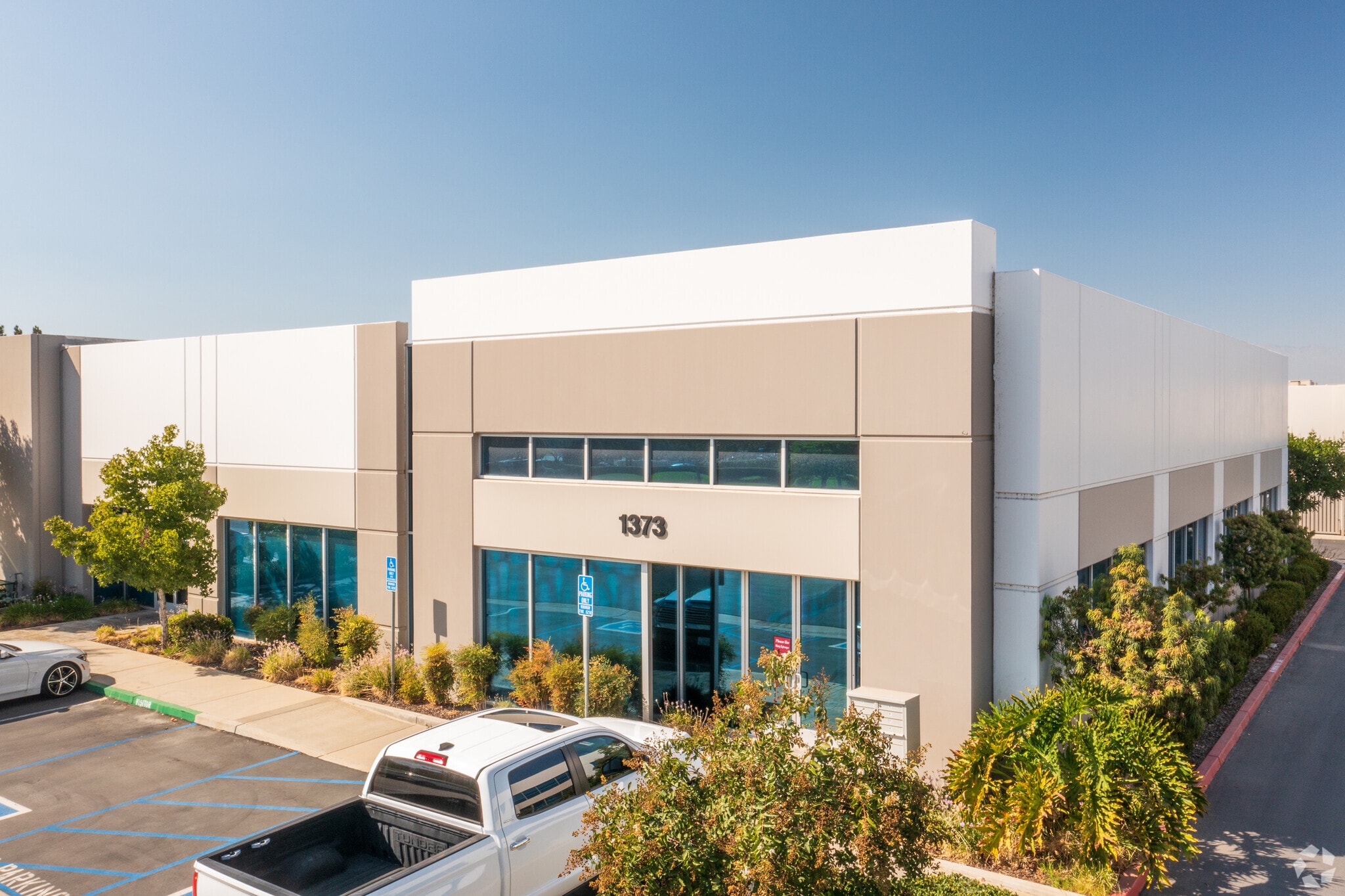 1373 Old Temescal Rd, Corona, CA à louer Photo principale– Image 1 sur 6