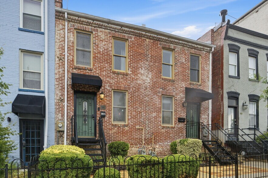 720 I St SE, Washington, DC à louer - Photo de l’immeuble – Image 1 sur 23