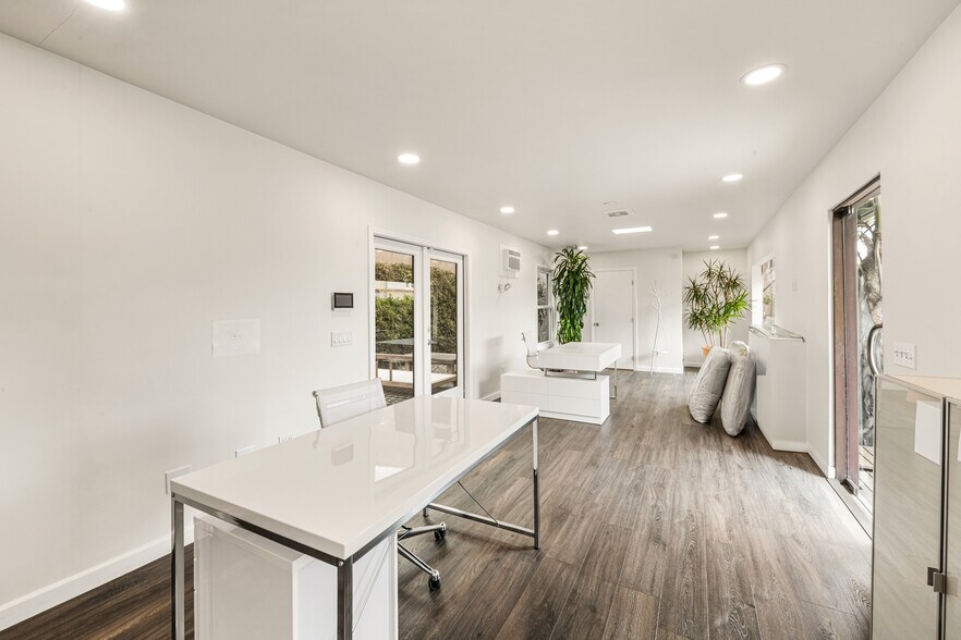 22535 Pacific Coast Hwy, Malibu, CA à louer - Photo de l’immeuble – Image 3 sur 20