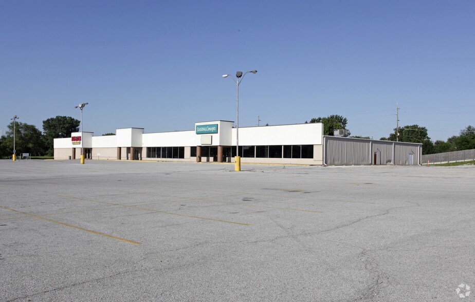 3560 N Brady St, Davenport, IA à louer - Photo de l’immeuble – Image 3 sur 7