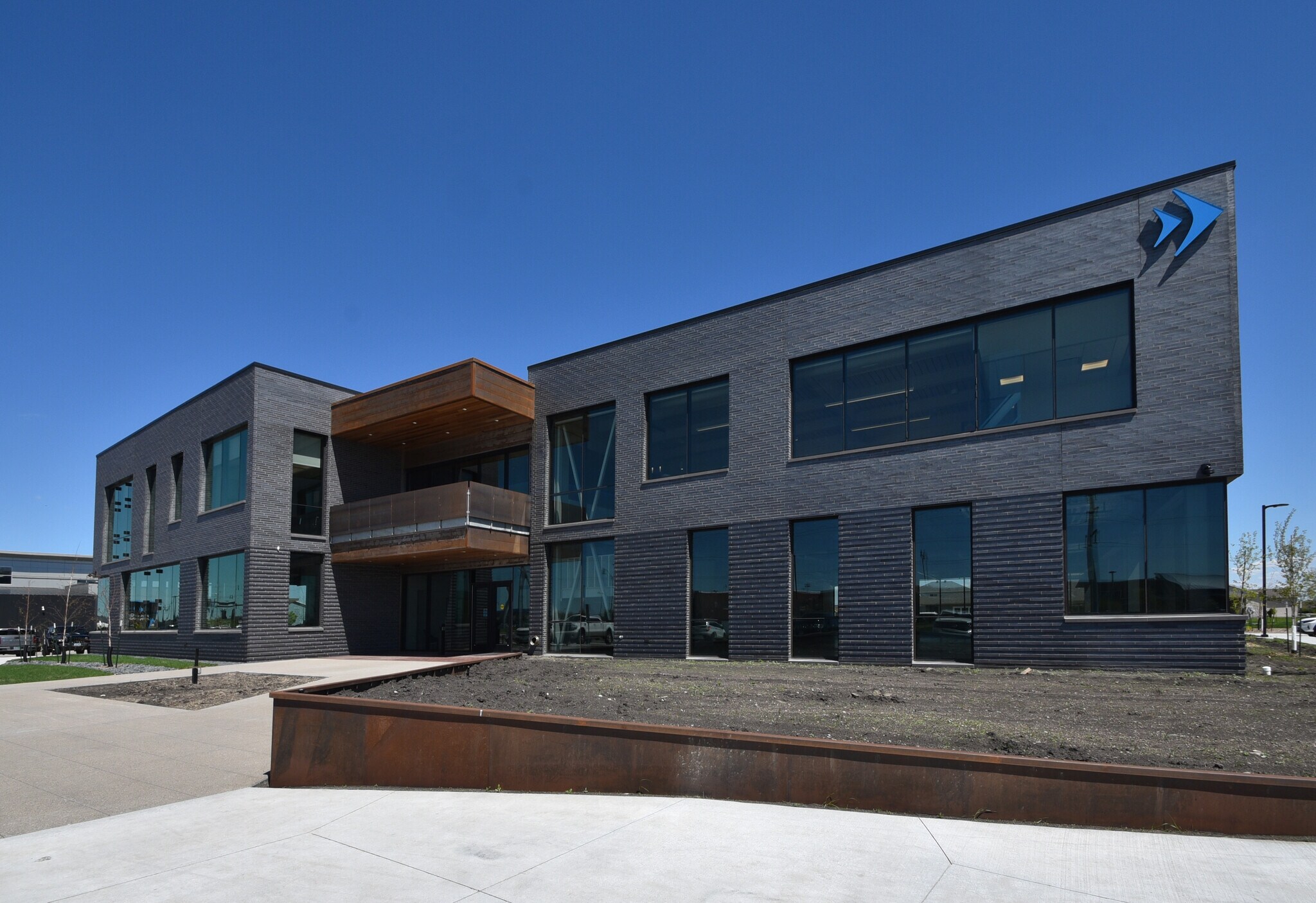 5651 38th St S, Fargo, ND à louer Photo principale– Image 1 sur 10