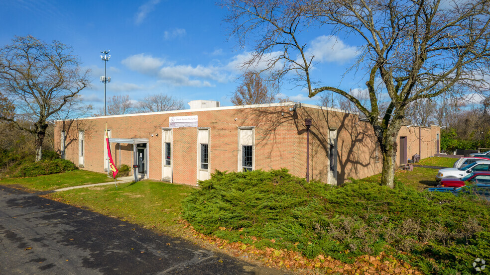 2500 E 5th Ave, Columbus, OH à louer - Photo de l’immeuble – Image 2 sur 14