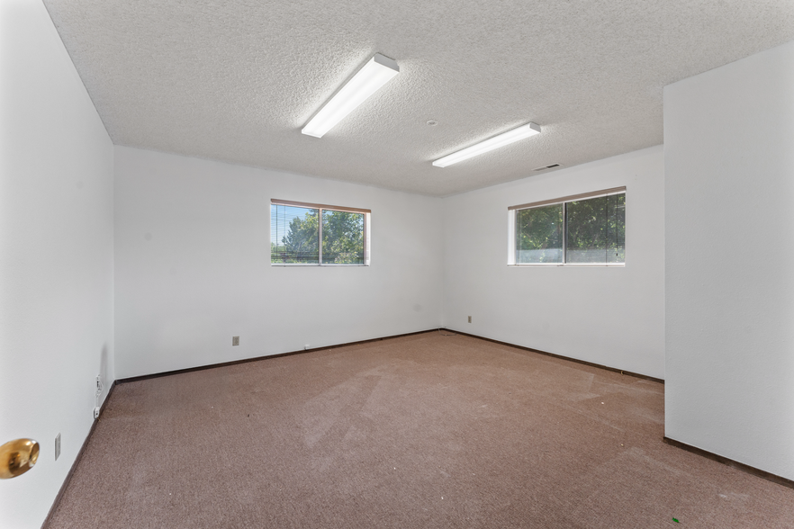 235 W Pueblo St, Reno, NV à louer - Photo intérieure – Image 2 sur 39