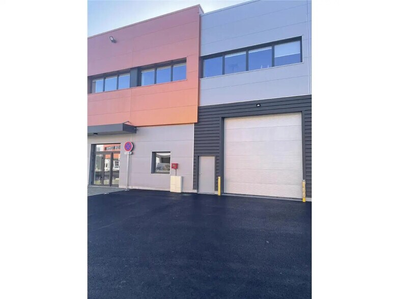 38 Chemin Latéral, Romainville à louer - Photo de l’immeuble – Image 2 sur 19
