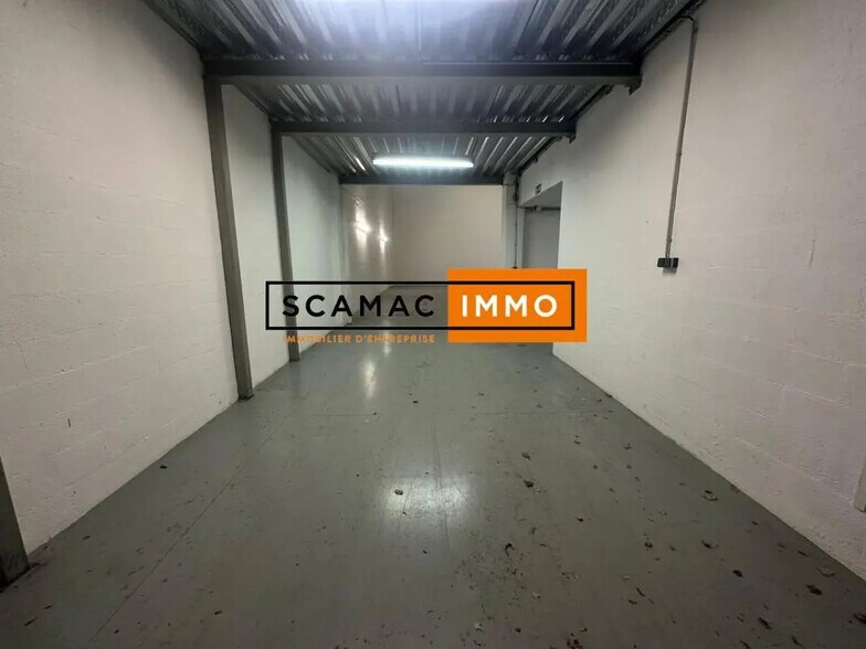 Industriel/Logistique dans Poissy à louer - Photo intérieure – Image 3 sur 18