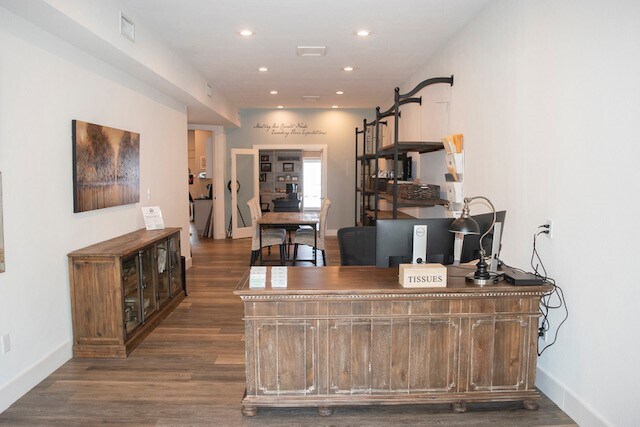 1656 Main St, Sarasota, FL à louer - Photo intérieure – Image 3 sur 11