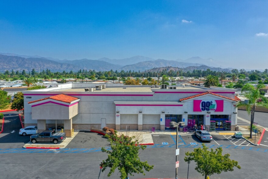 1788 S Barranca Ave, Glendora, CA à louer - Photo de l’immeuble – Image 3 sur 12