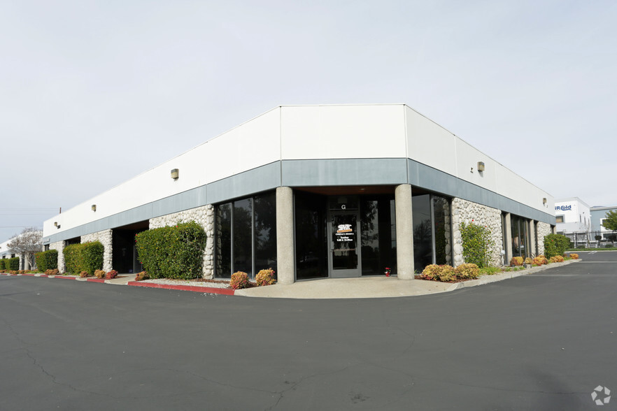 280 N Benson Ave, Upland, CA à louer - Photo principale – Image 2 sur 3