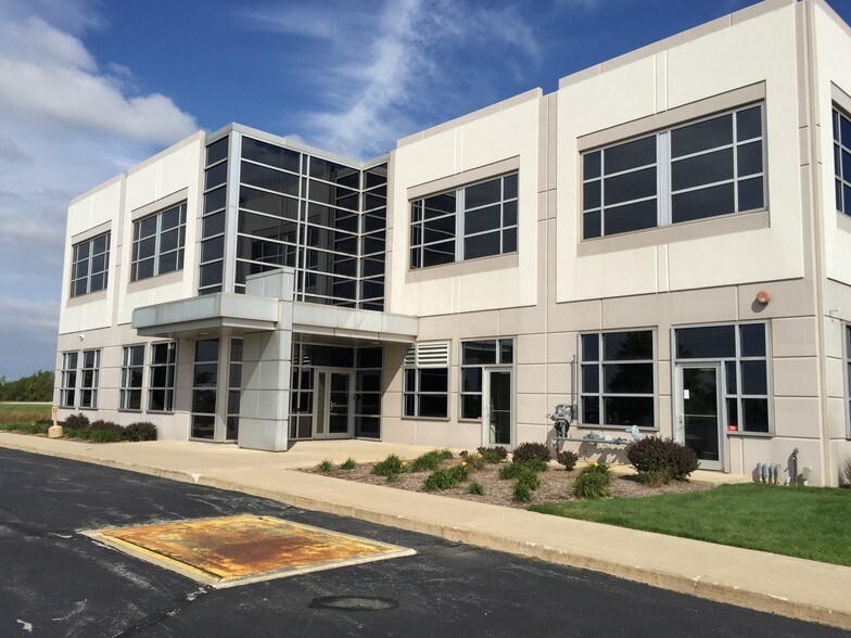9800 Connecticut St, Merrillville, IN à louer - Photo de l’immeuble – Image 3 sur 17