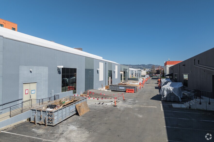 6601 Shellmound St, Emeryville, CA à louer - Photo de l’immeuble – Image 3 sur 9