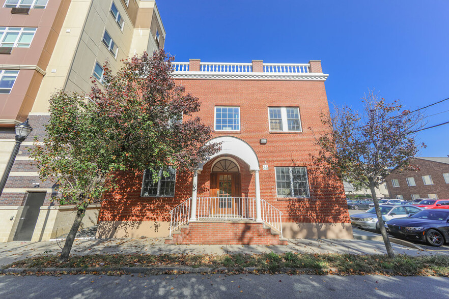 36 Bergen St, Hackensack, NJ à vendre - Photo de l’immeuble – Image 2 sur 73