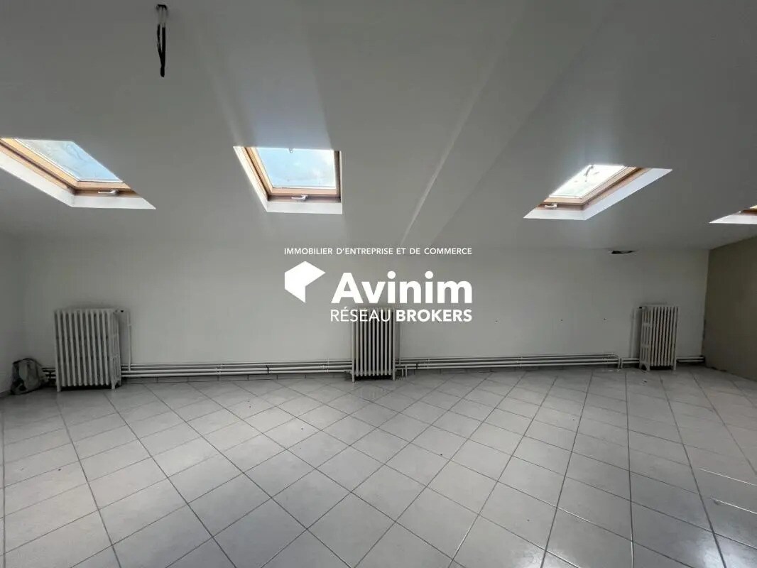 Local d’activités dans Décines-Charpieu à louer Photo intérieure– Image 1 sur 7