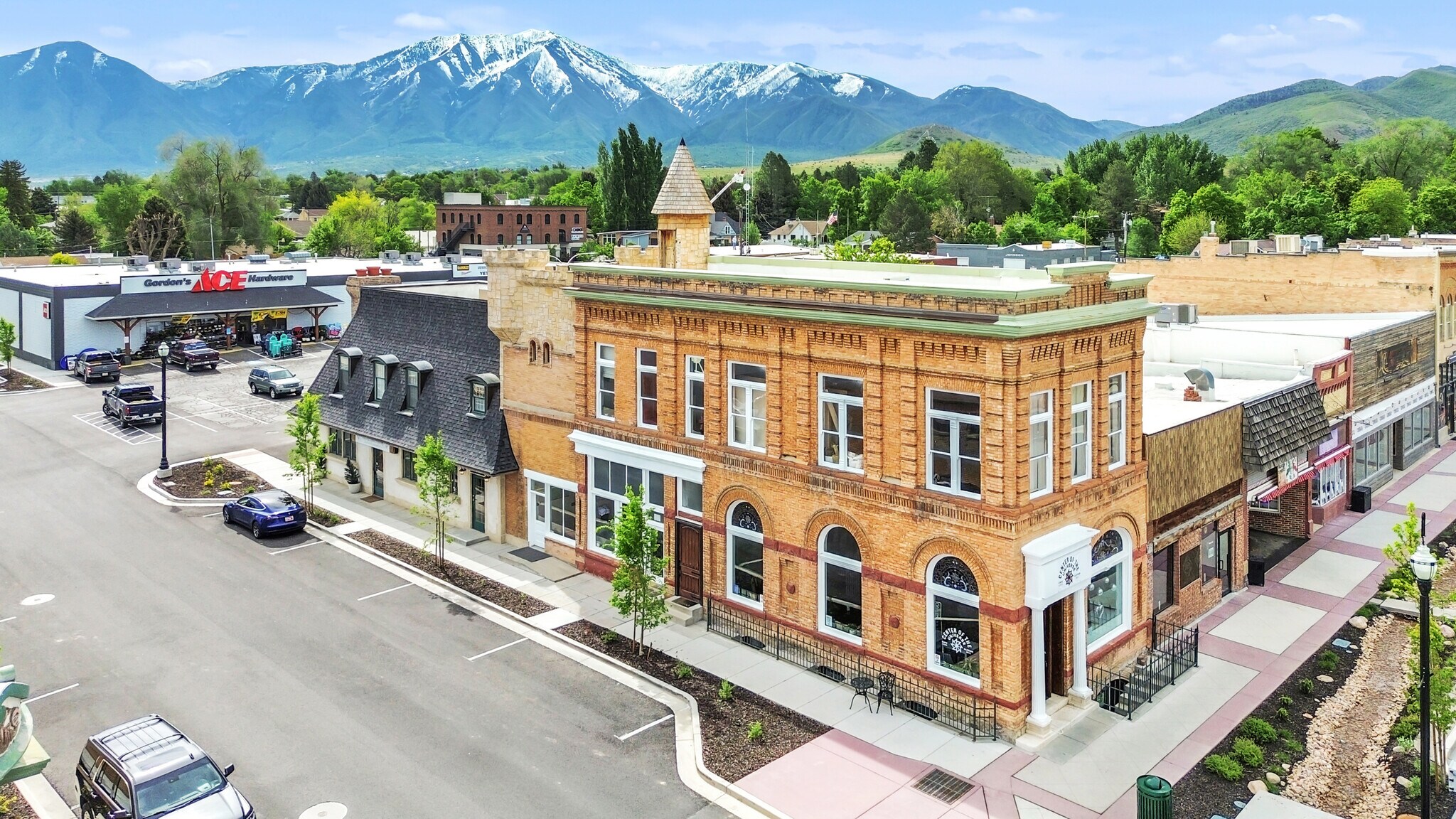 32 E Utah Ave, Payson, UT à louer Photo de l’immeuble– Image 1 sur 23