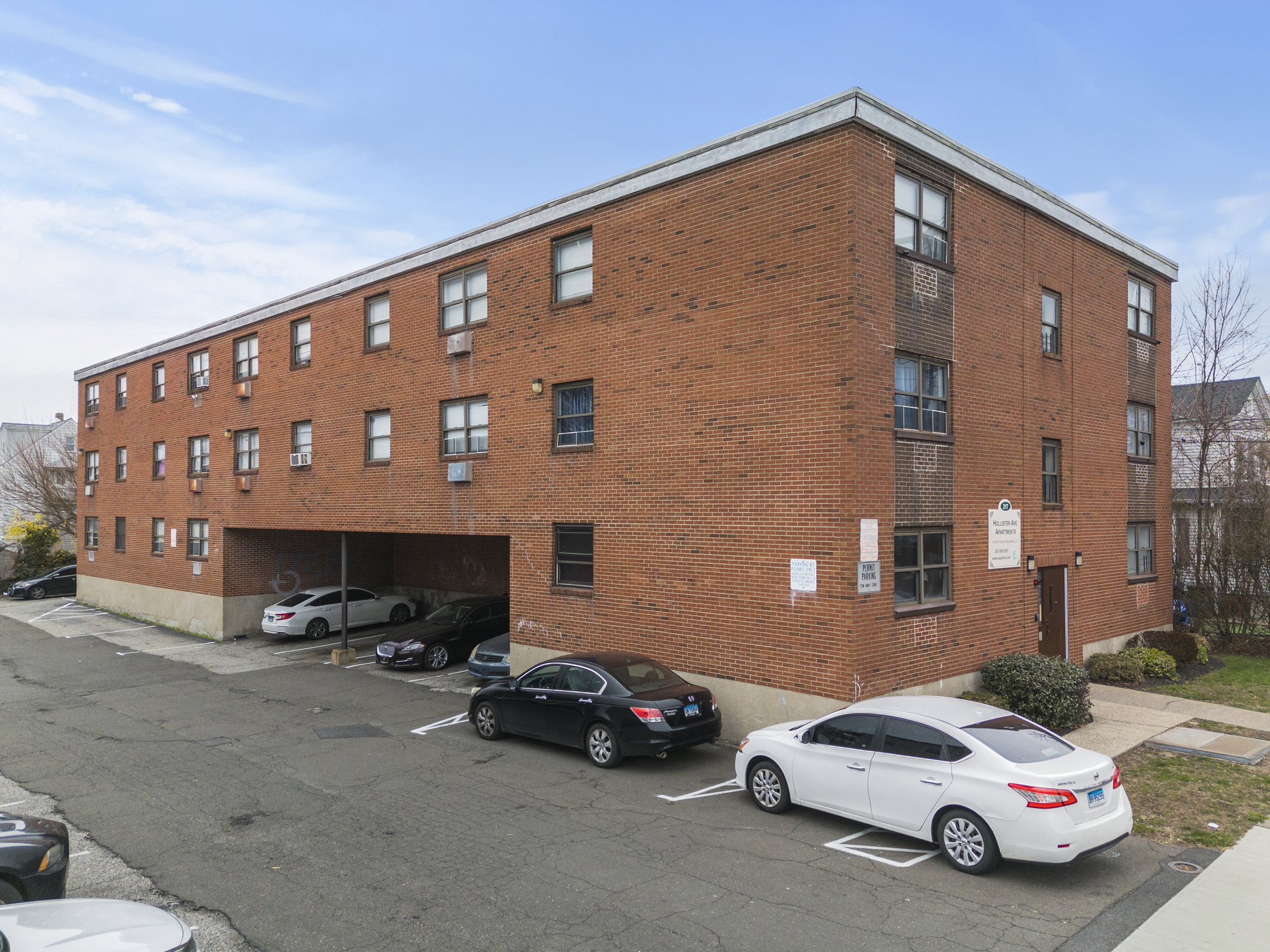 217 Hollister Ave, Bridgeport, CT à vendre Photo de l’immeuble– Image 1 sur 15