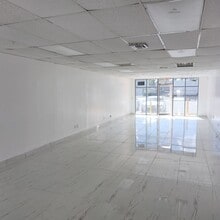 781 W Oakland Park Blvd, Oakland Park, FL à louer Photo intérieure– Image 1 sur 4