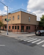 758-760 5th Ave, Brooklyn, NY à louer Photo de l’immeuble– Image 1 sur 2