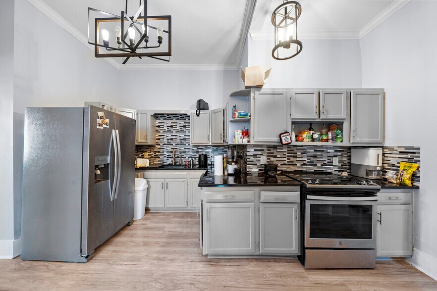 1322 Avenue L, Galveston, TX à vendre - Photo de l’immeuble – Image 2 sur 11