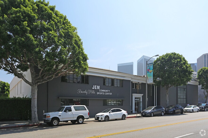 9930 Santa Monica Blvd, Beverly Hills, CA à louer - Photo de l’immeuble – Image 2 sur 2