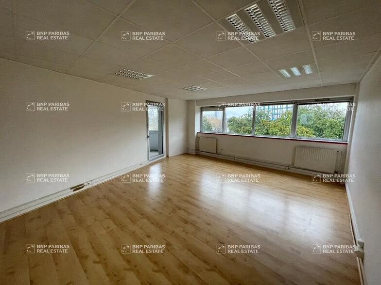 Bureau dans Nantes à vendre - Photo de l’immeuble – Image 3 sur 12