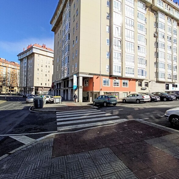 Rua Emilio González López, 82, A Coruña, La Coruna à vendre - Photo de l’immeuble – Image 3 sur 24