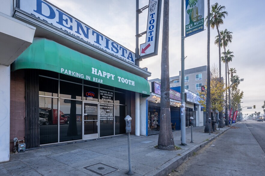 6624 Van Nuys Blvd, Van Nuys, CA à louer - Photo de l’immeuble – Image 1 sur 36